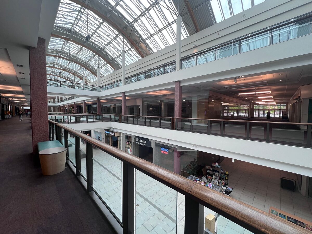 Contemporary shopping plaza near Currents of Windermere